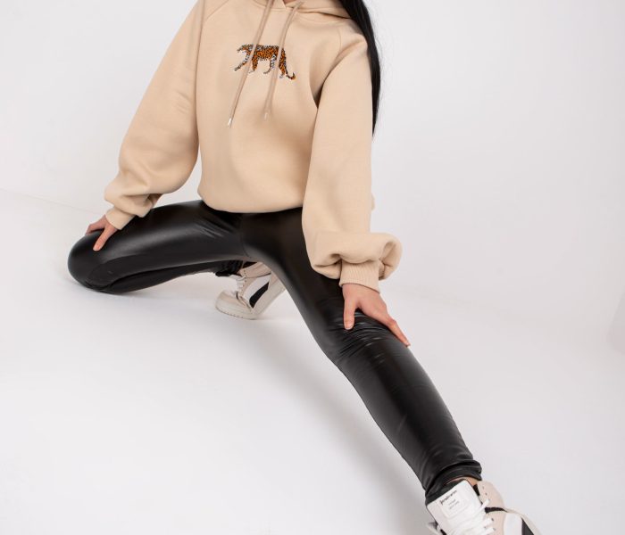 Hurtownia Jasnobeżowa dresowa bluza oversize z kapturem Peggy
