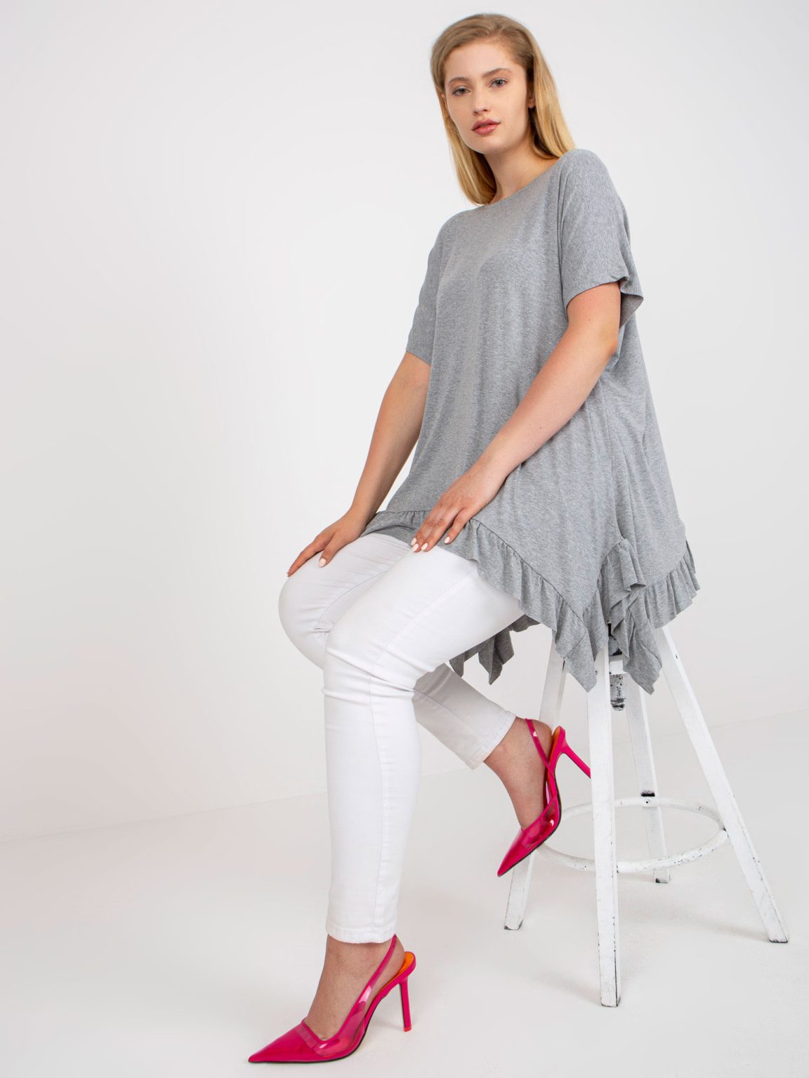 Hurtownia Szara melanżowa asymetryczna bluzka plus size z wiskozy