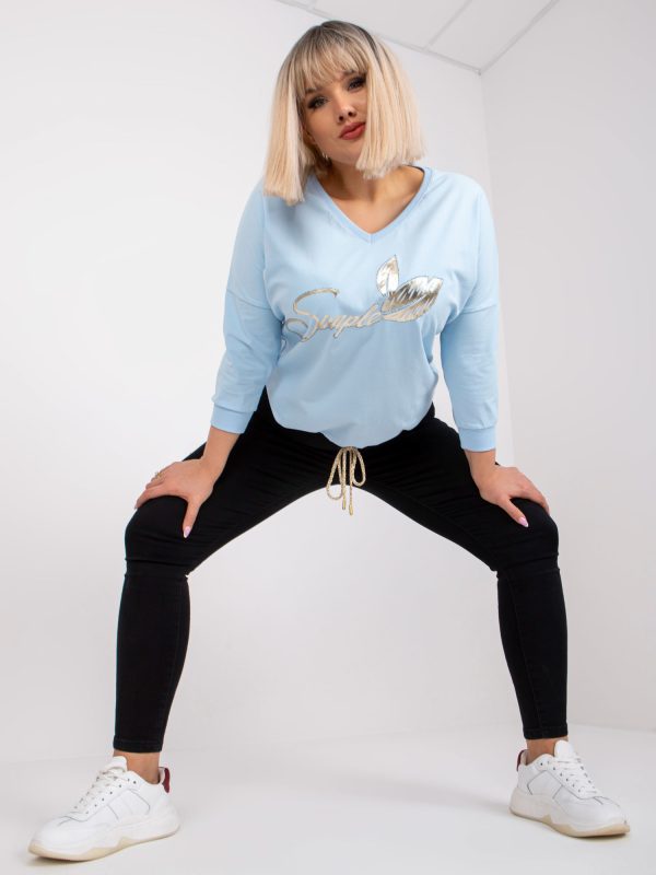 Hurtownia Jasnoniebieska bluzka plus size ze ściągaczem Edna