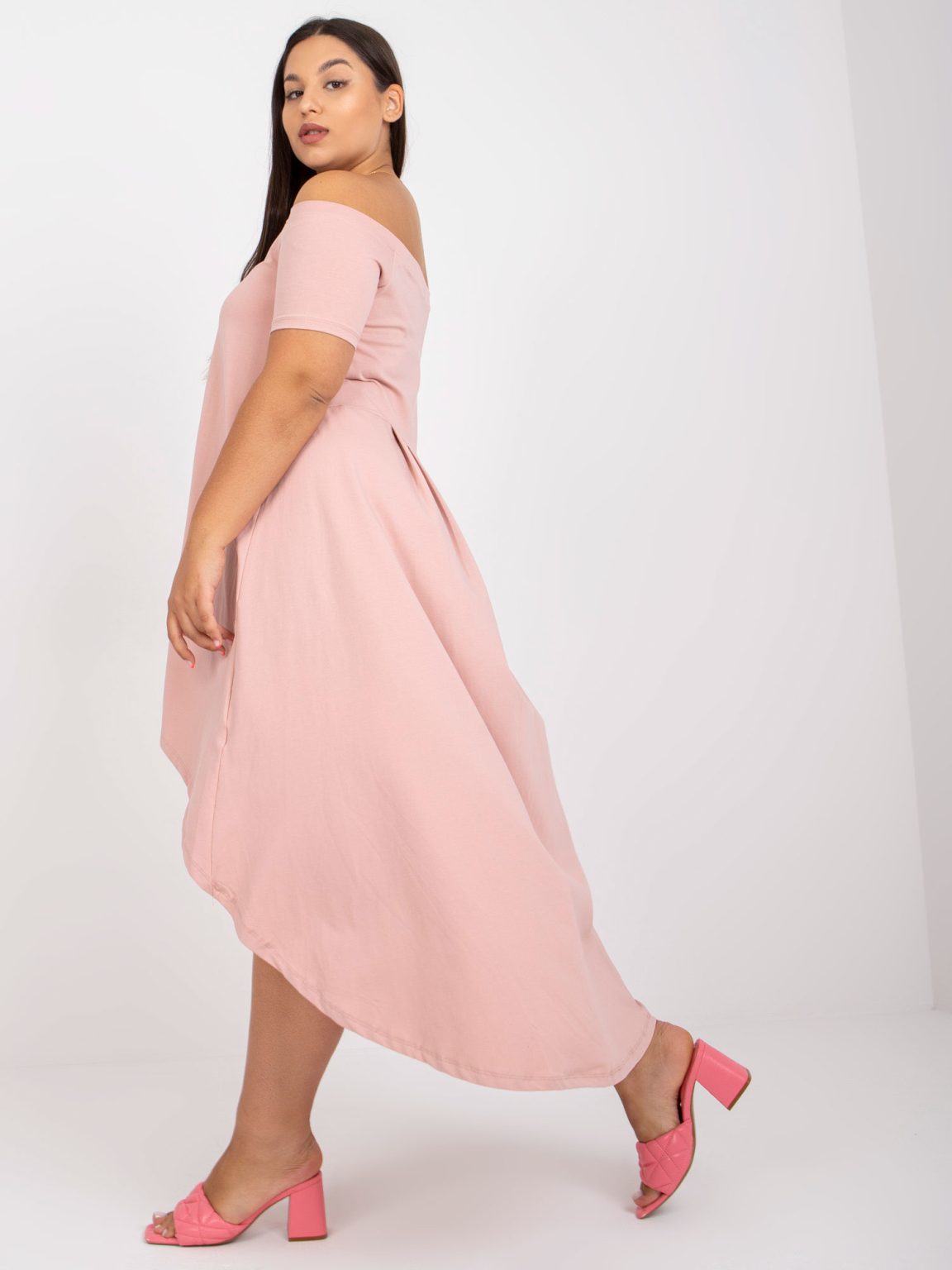 Hurtownia Brudnoróżowa sukienka hiszpanka plus size z bawełny
