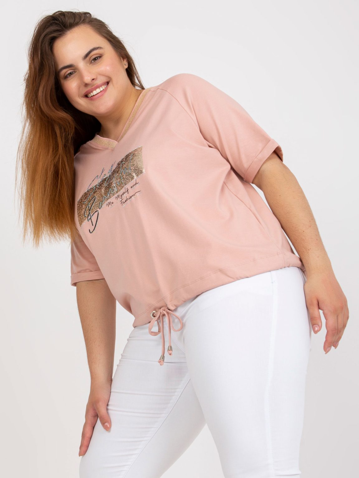 Hurtownia Brudnoróżowa bluzka plus size z dekoltem w serek