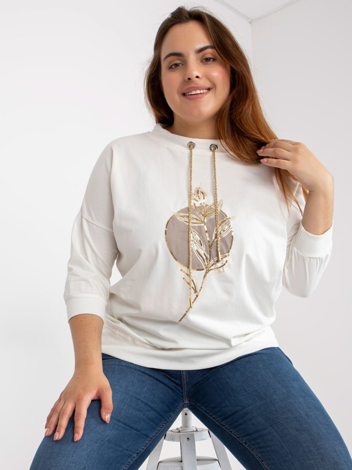 Hurtownia Ecru bawełniana bluzka plus size z cekinami