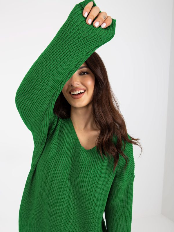 Hurtownia Zielony gładki sweter damski oversize z dzianiny