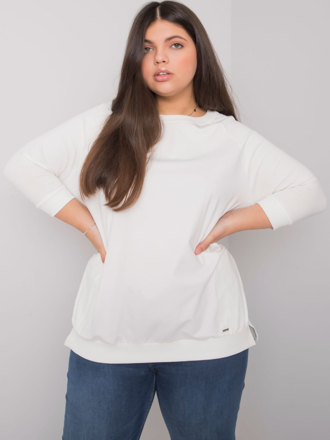 Hurtownia Ecru bluzka plus size z bawełny Emma