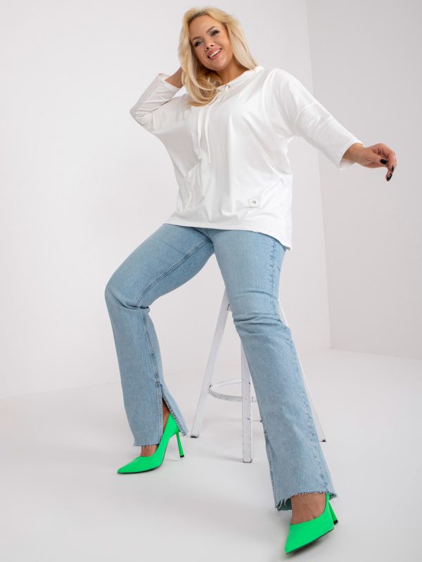 Hurtownia Ecru bawełniana bluzka plus size basic z kieszenią