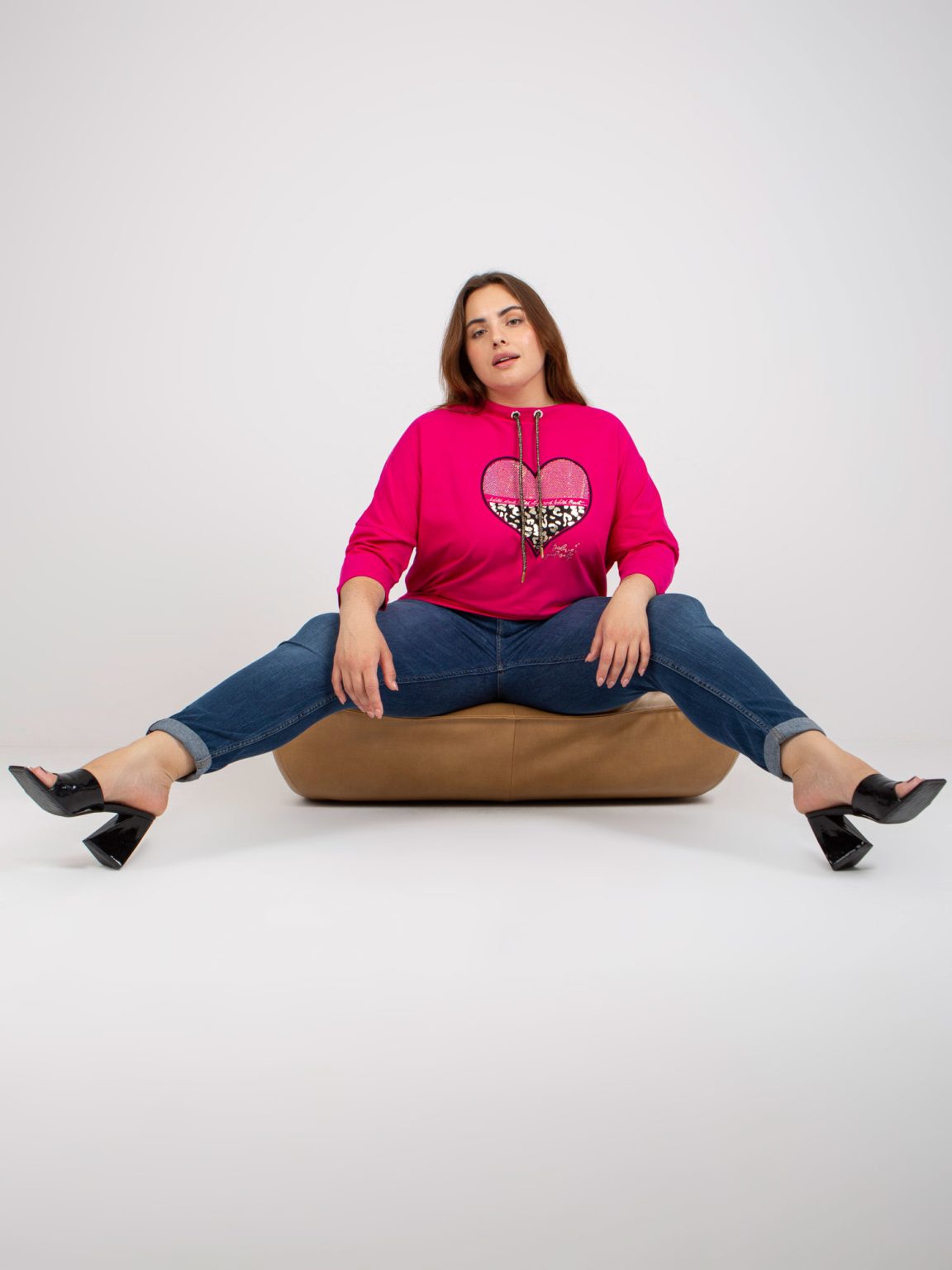 Hurtownia Fuksjowa bluzka plus size z aplikacją