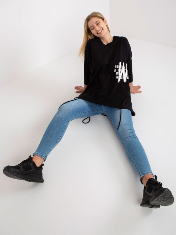 Hurtownia Czarna luźna bluzka plus size z bawełny