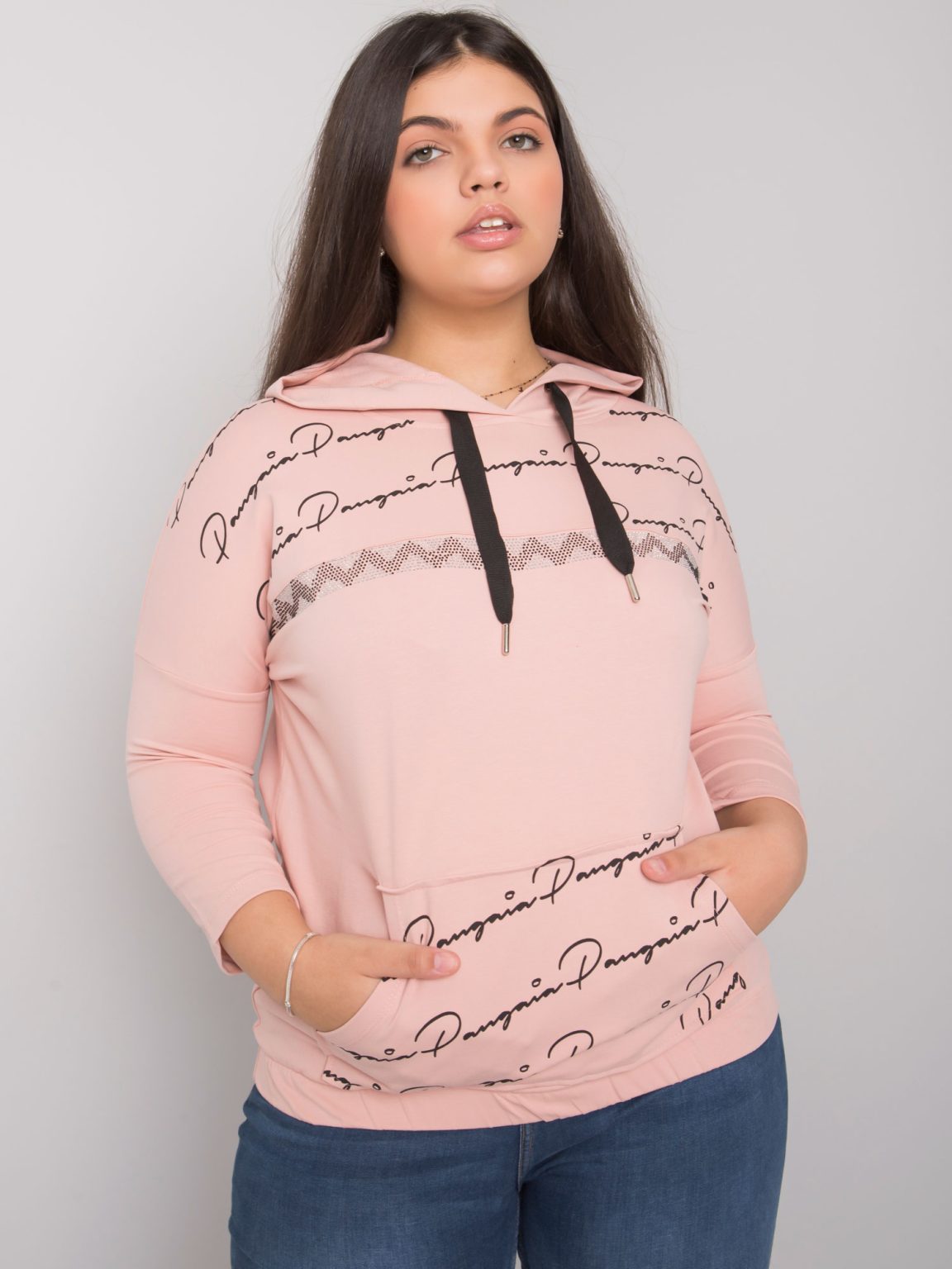 Hurtownia Brudnoróżowa bluza plus size z napisami Madison