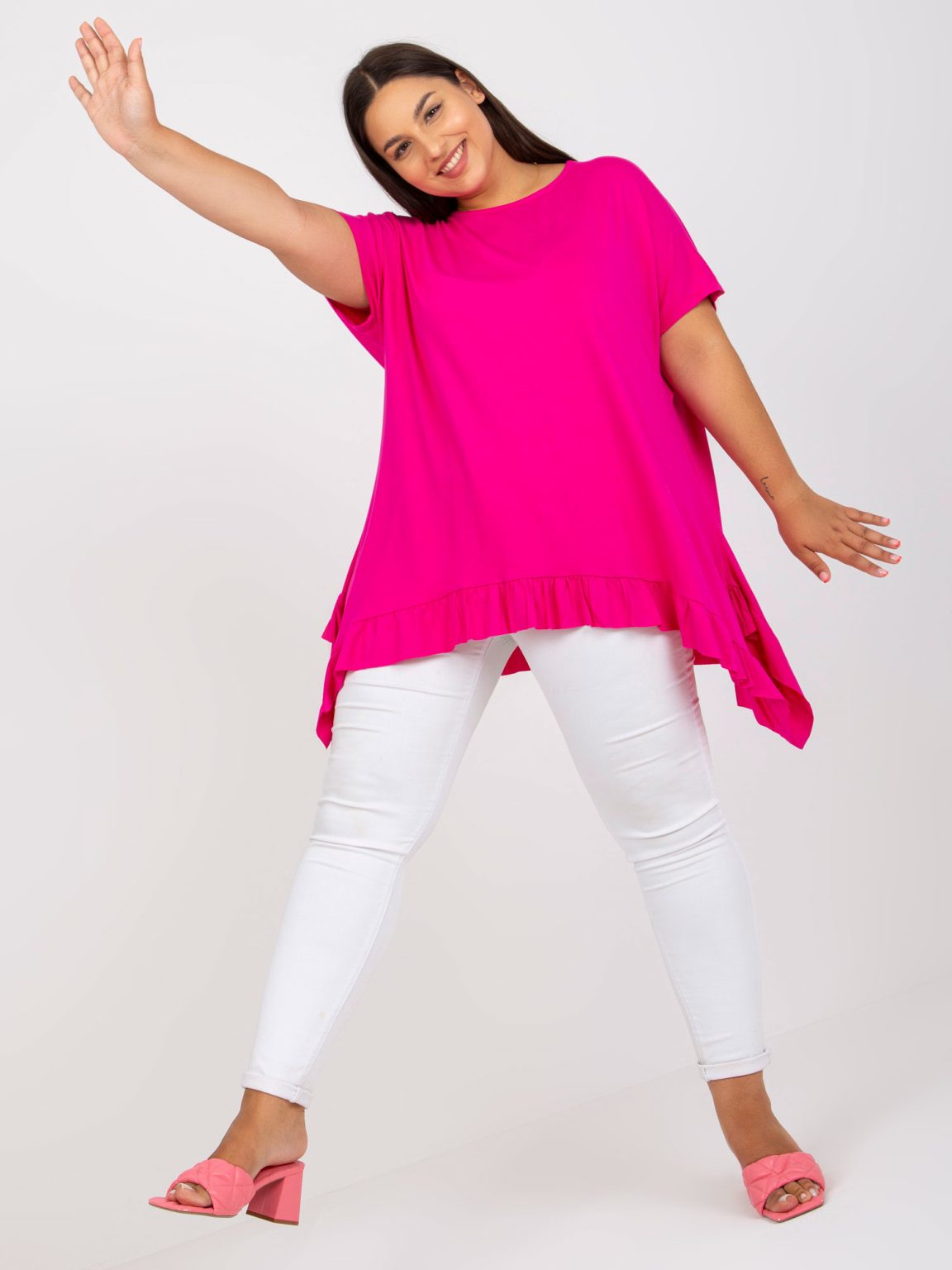 Hurtownia Fuksjowa asymetryczna bluzka plus size z wiskozy