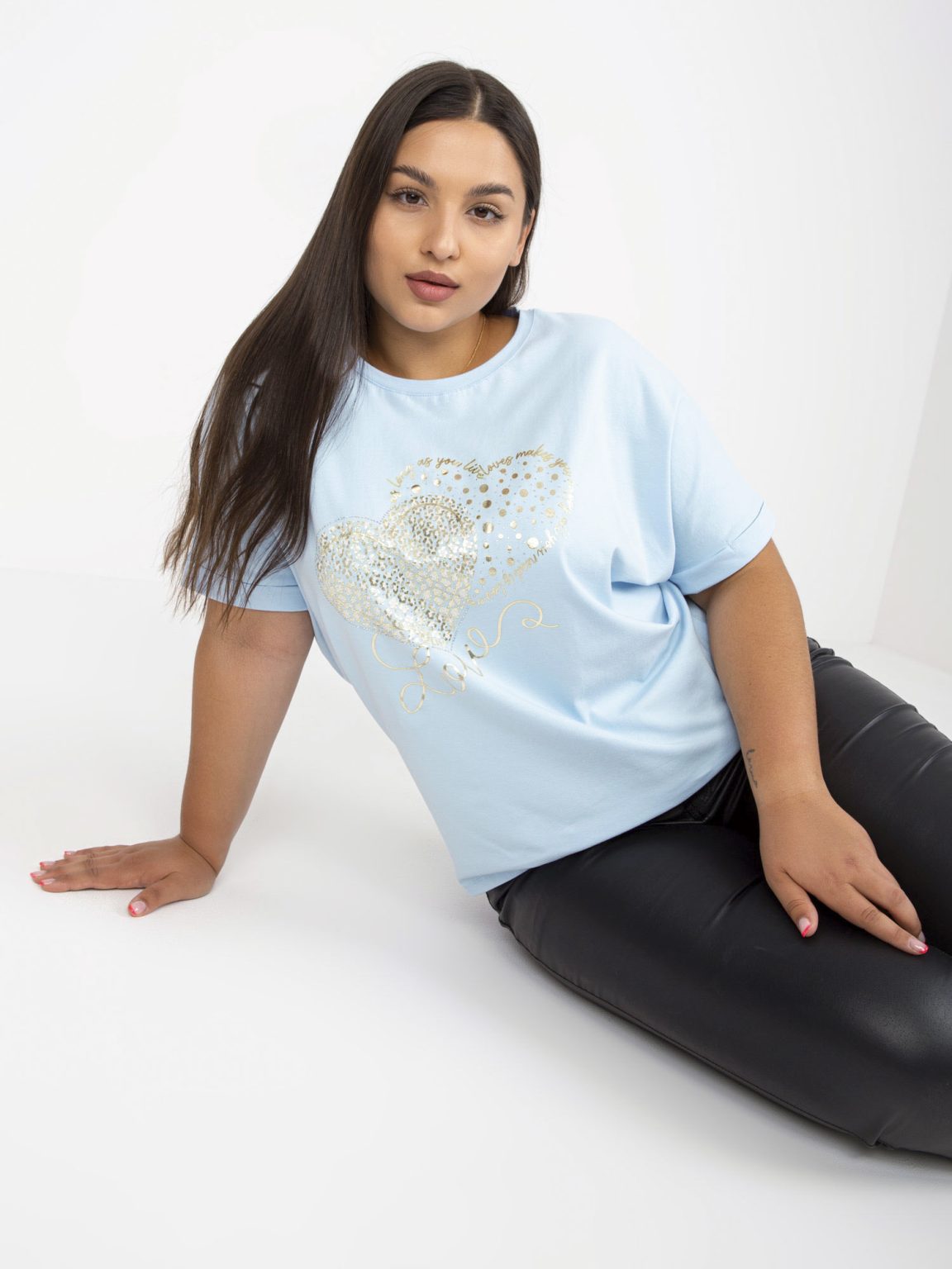 Hurtownia Jasnoniebieski t-shirt plus size z nadrukiem