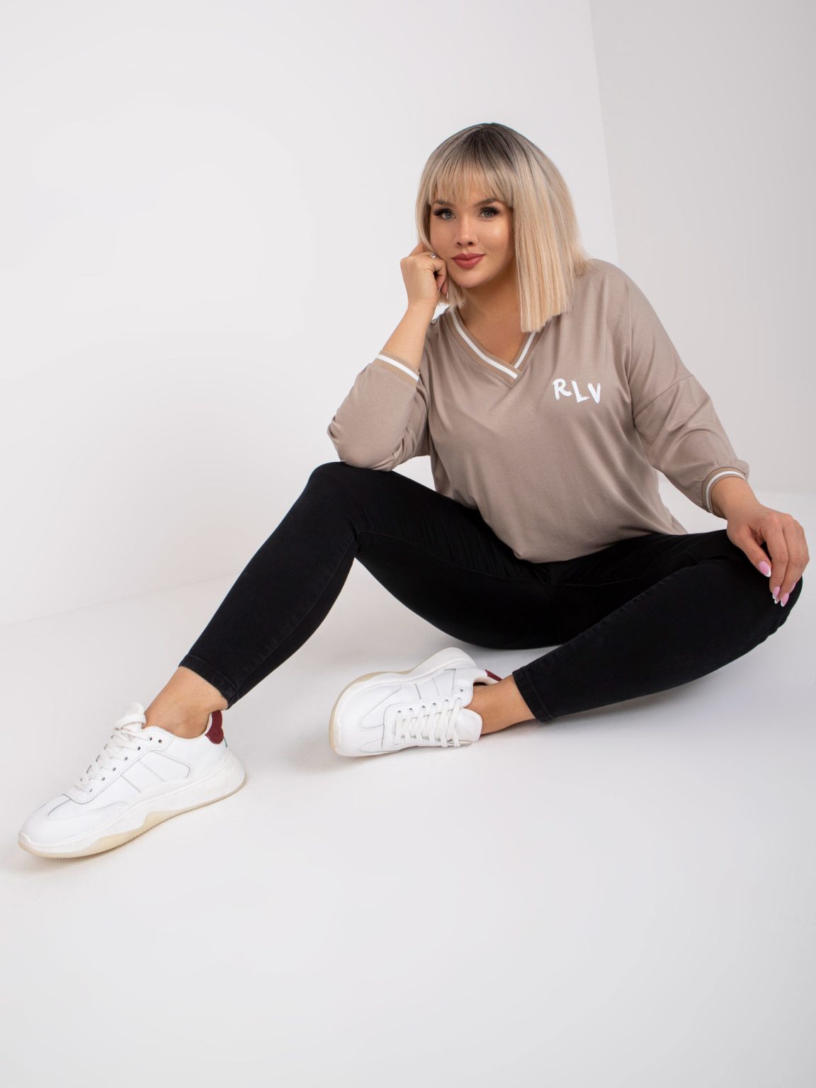 Hurtownia Ciemnobeżowa bluzka plus size z bawełny Marianna