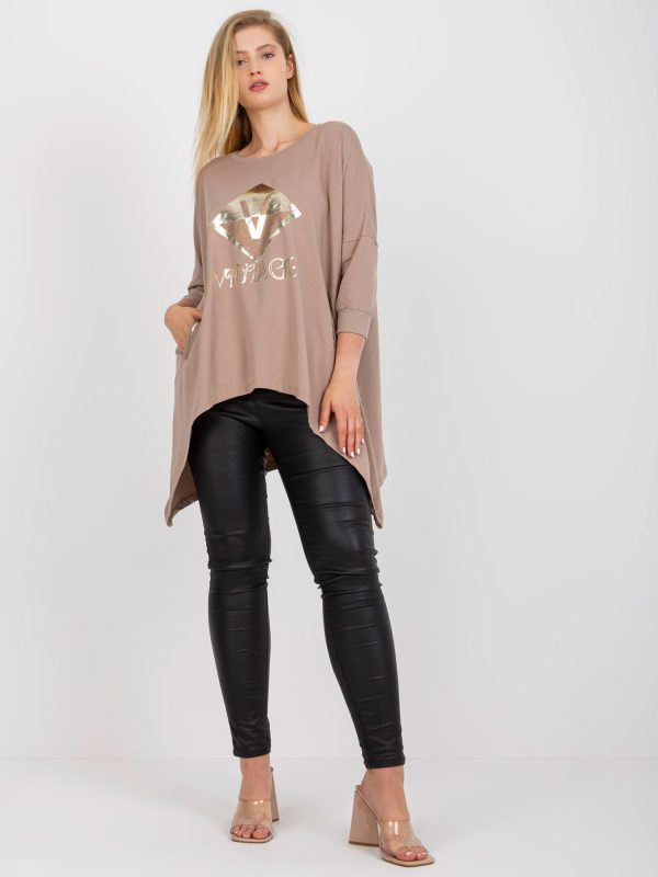 Hurtownia Ciemnobeżowa bluzka plus size z kieszeniami