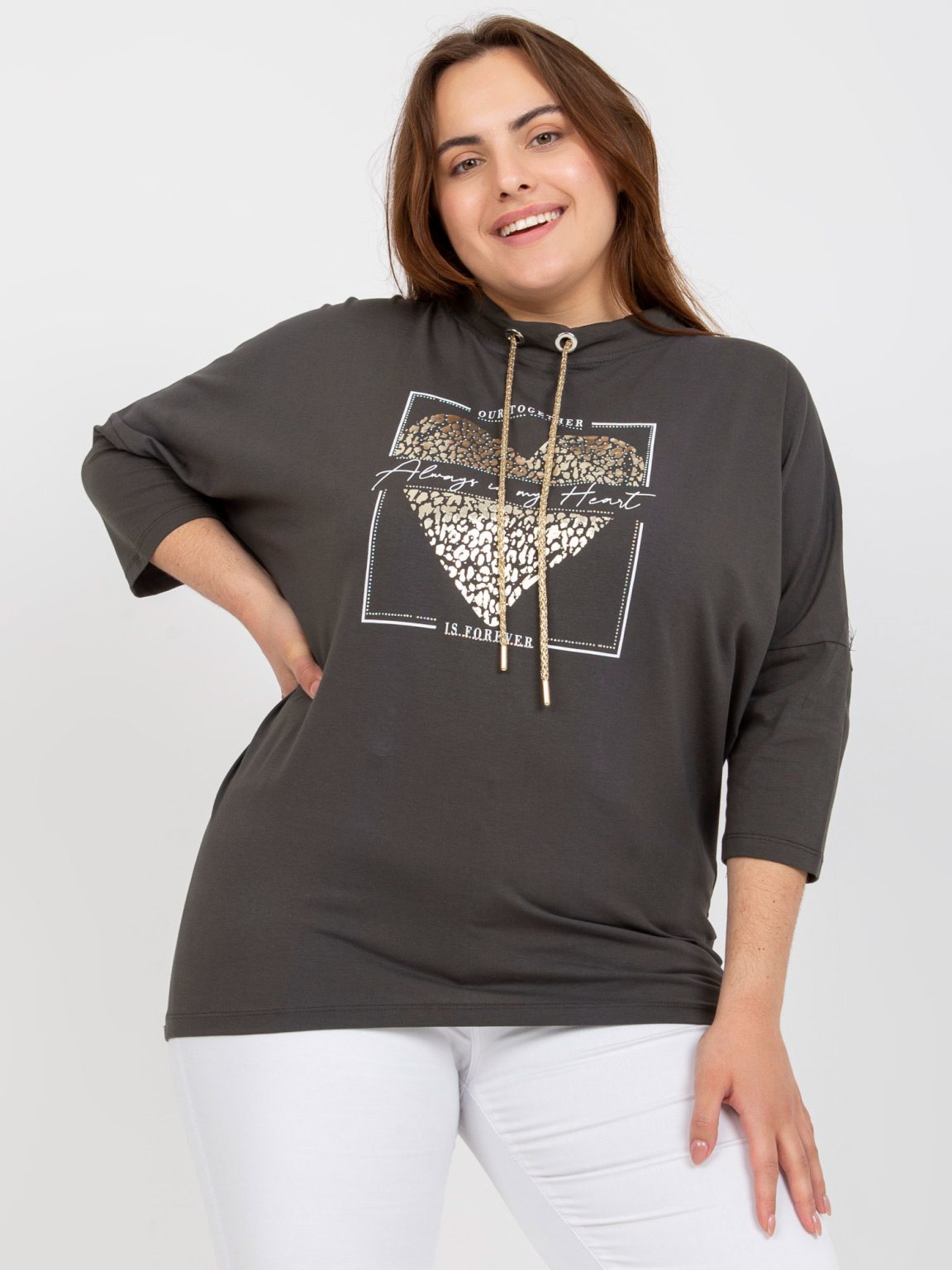 Hurtownia Khaki bawełniana bluzka plus size z aplikacją