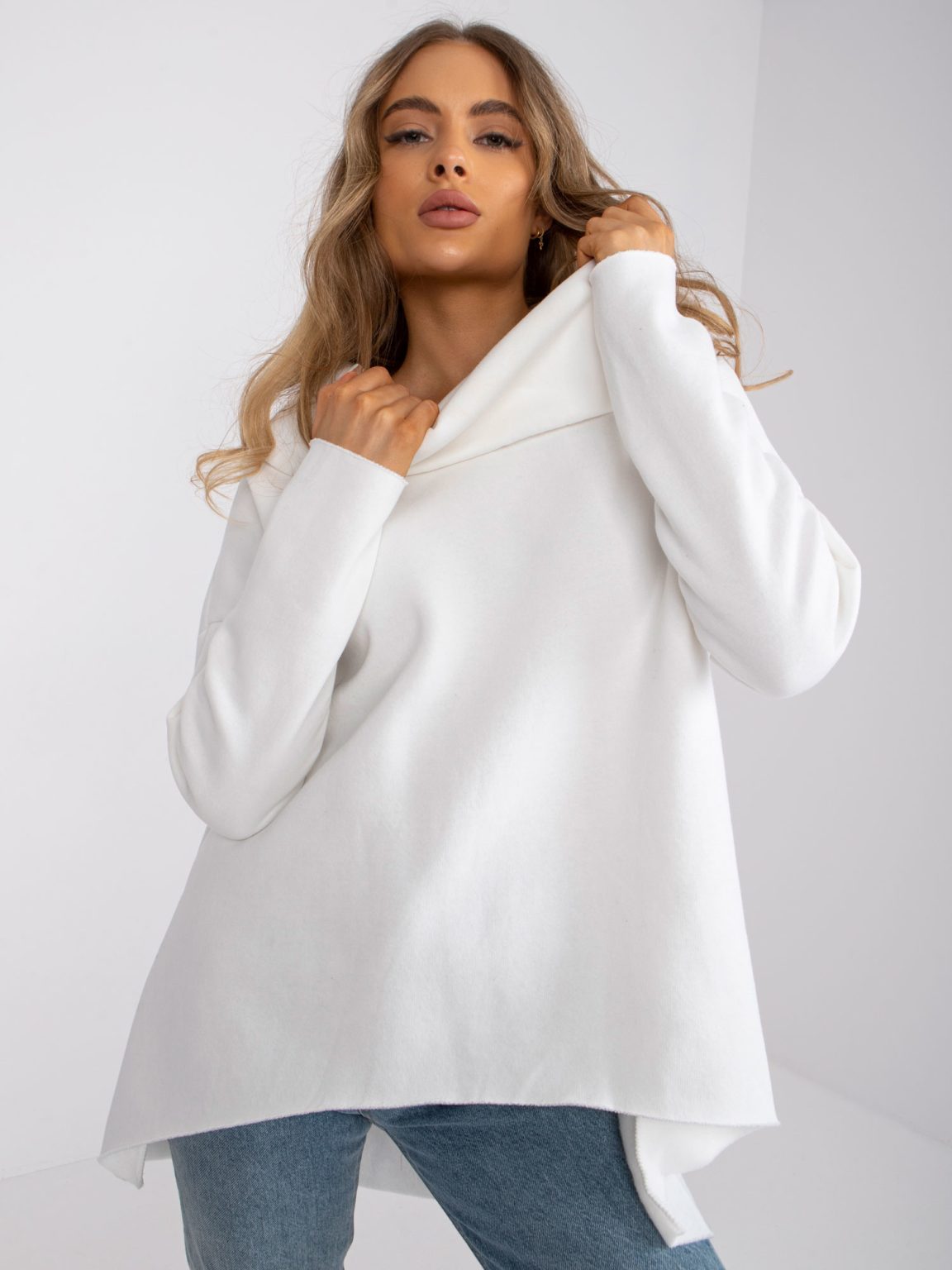 Hurtownia Ecru dresowa bluza oversize z kapturem Victoria