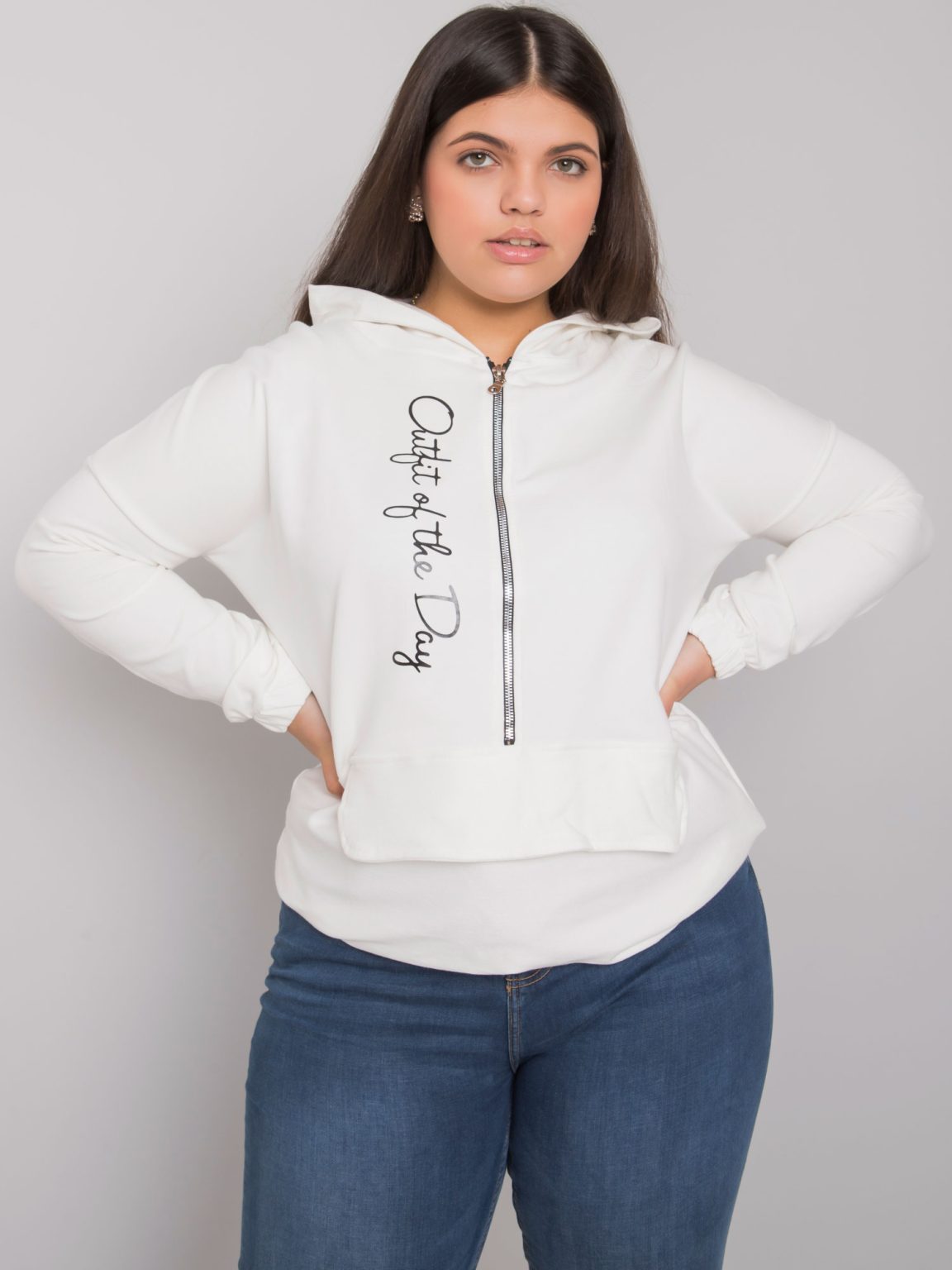 Hurtownia Ecru rozpinana bluza plus size Kaylee
