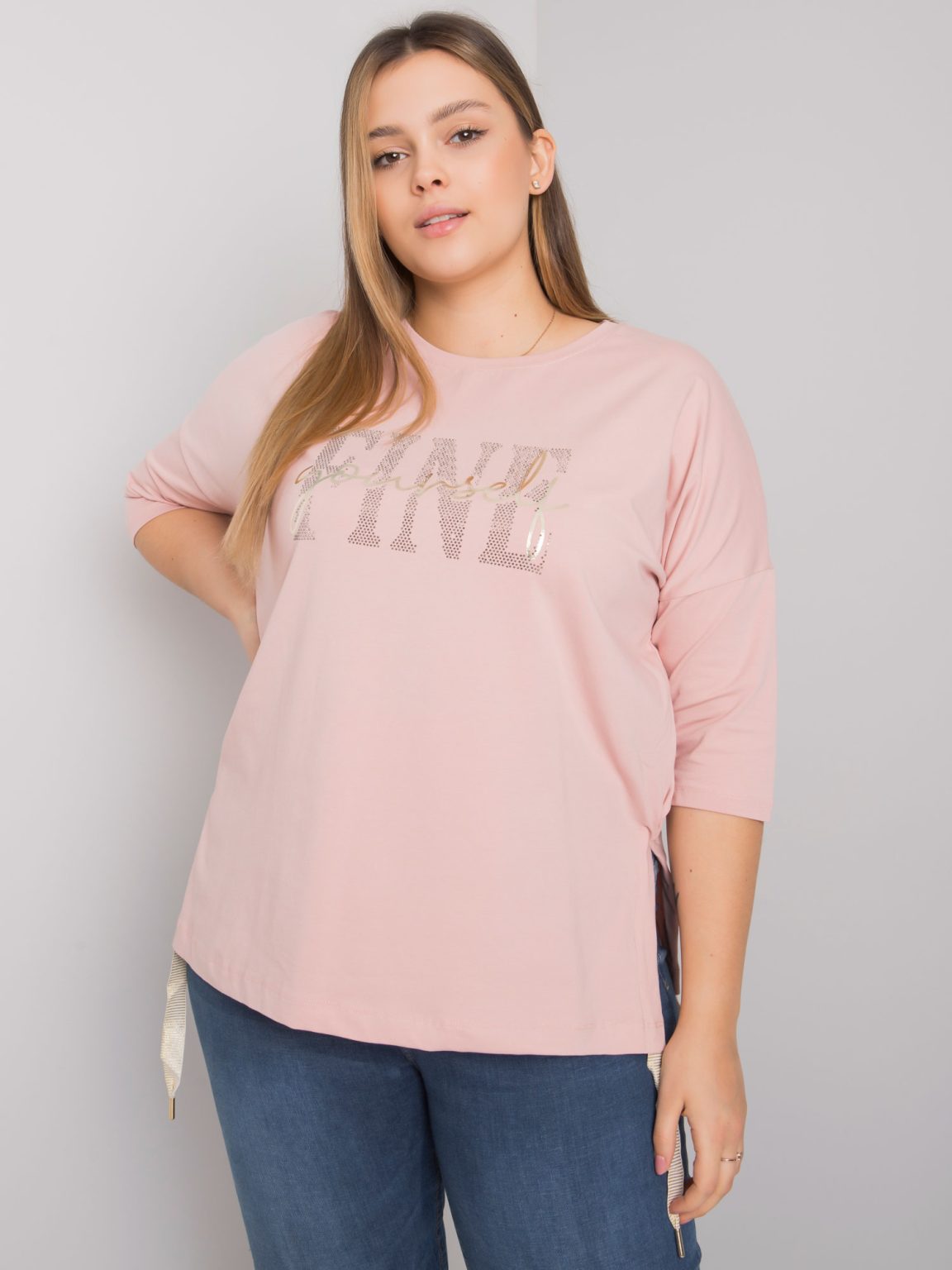Hurtownia Brudnoróżowa bluzka plus size z dżetami Elena