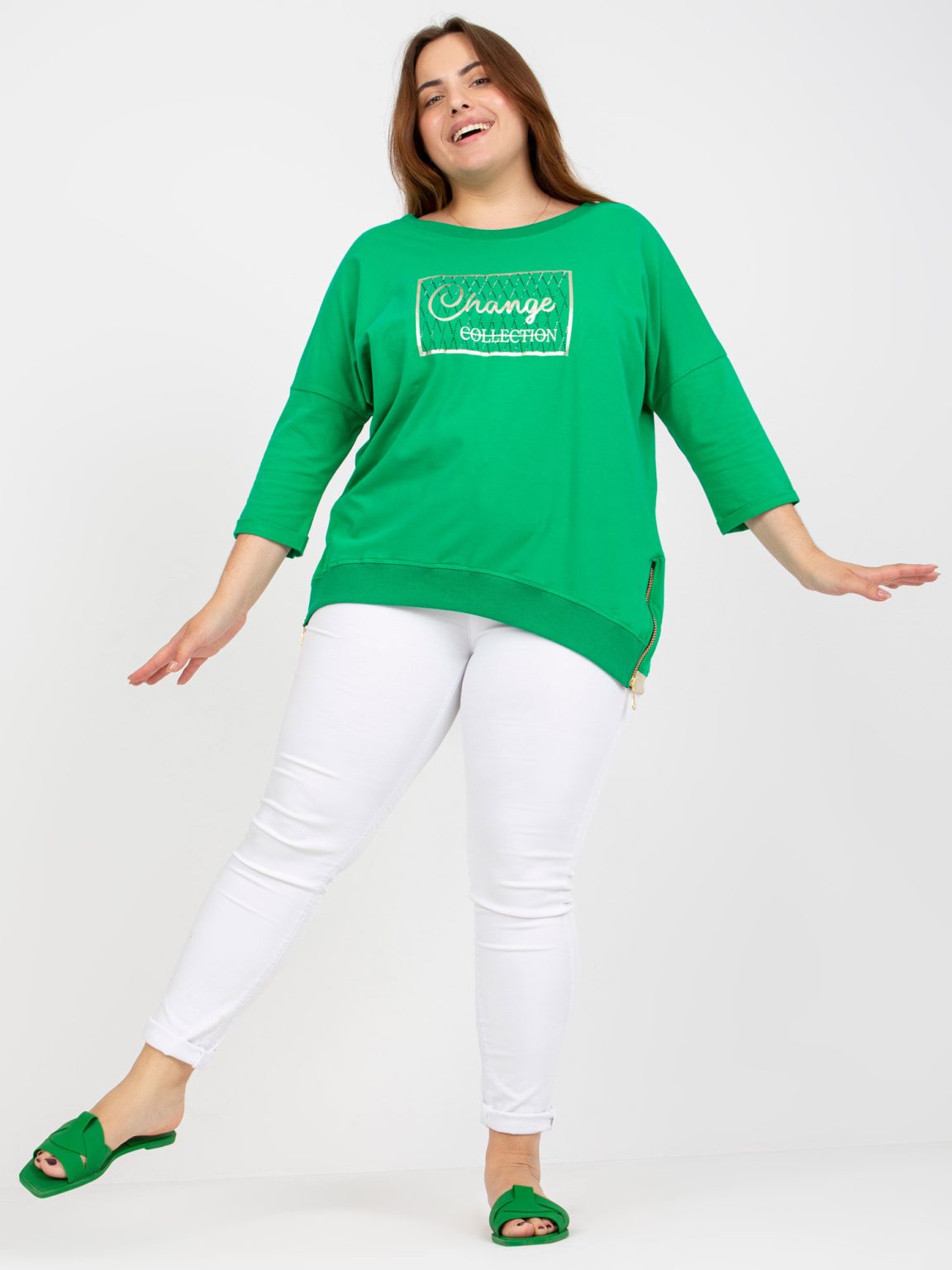 Hurtownia Zielona bluzka plus size z aplikacją i nadrukiem