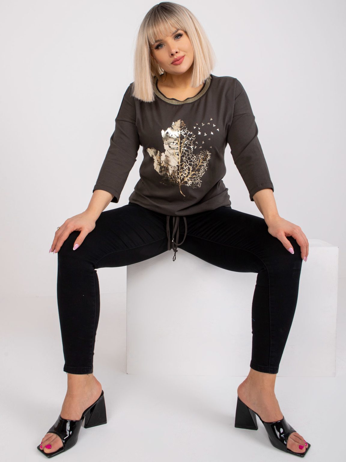 Hurtownia Khaki bluzka plus size z aplikacją Binita