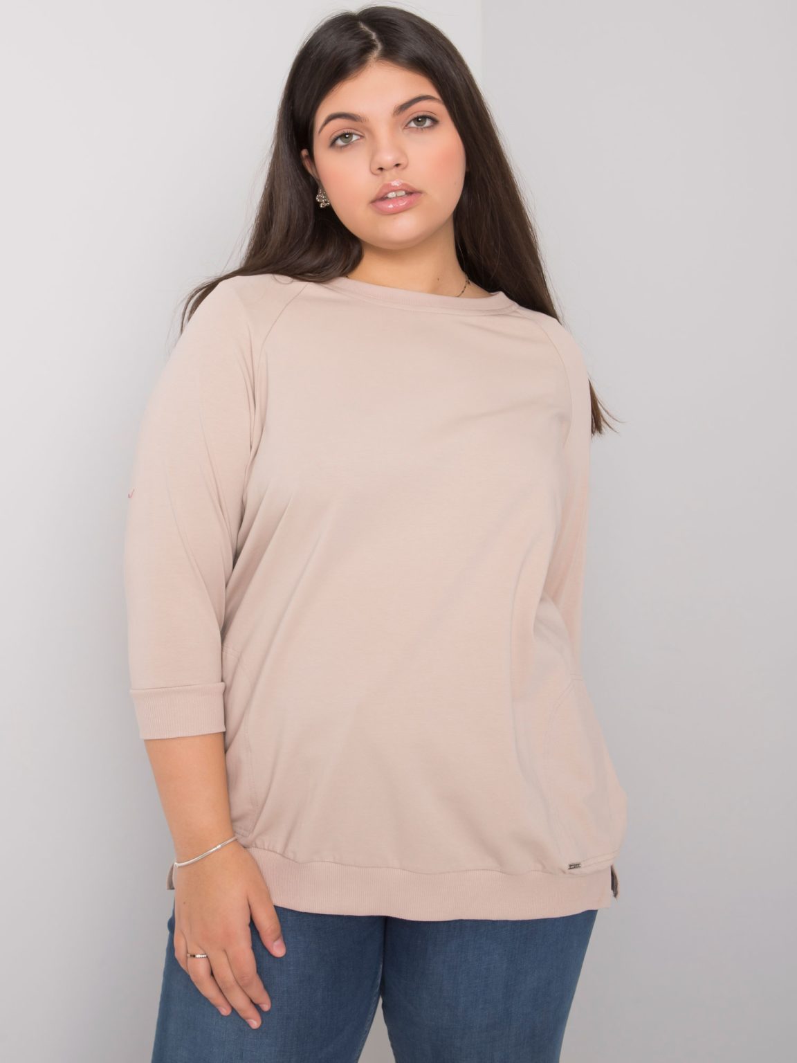 Hurtownia Jasnobeżowa bluzka plus size z bawełny Emma