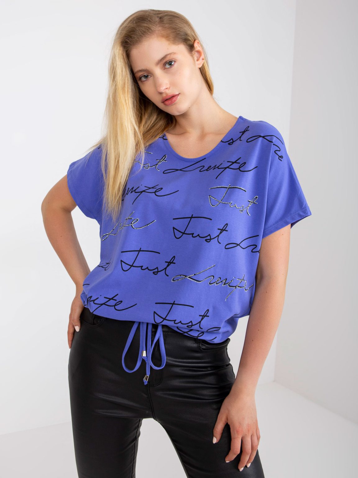 Hurtownia Fioletowy bawełniany t-shirt plus size ze ściągaczem