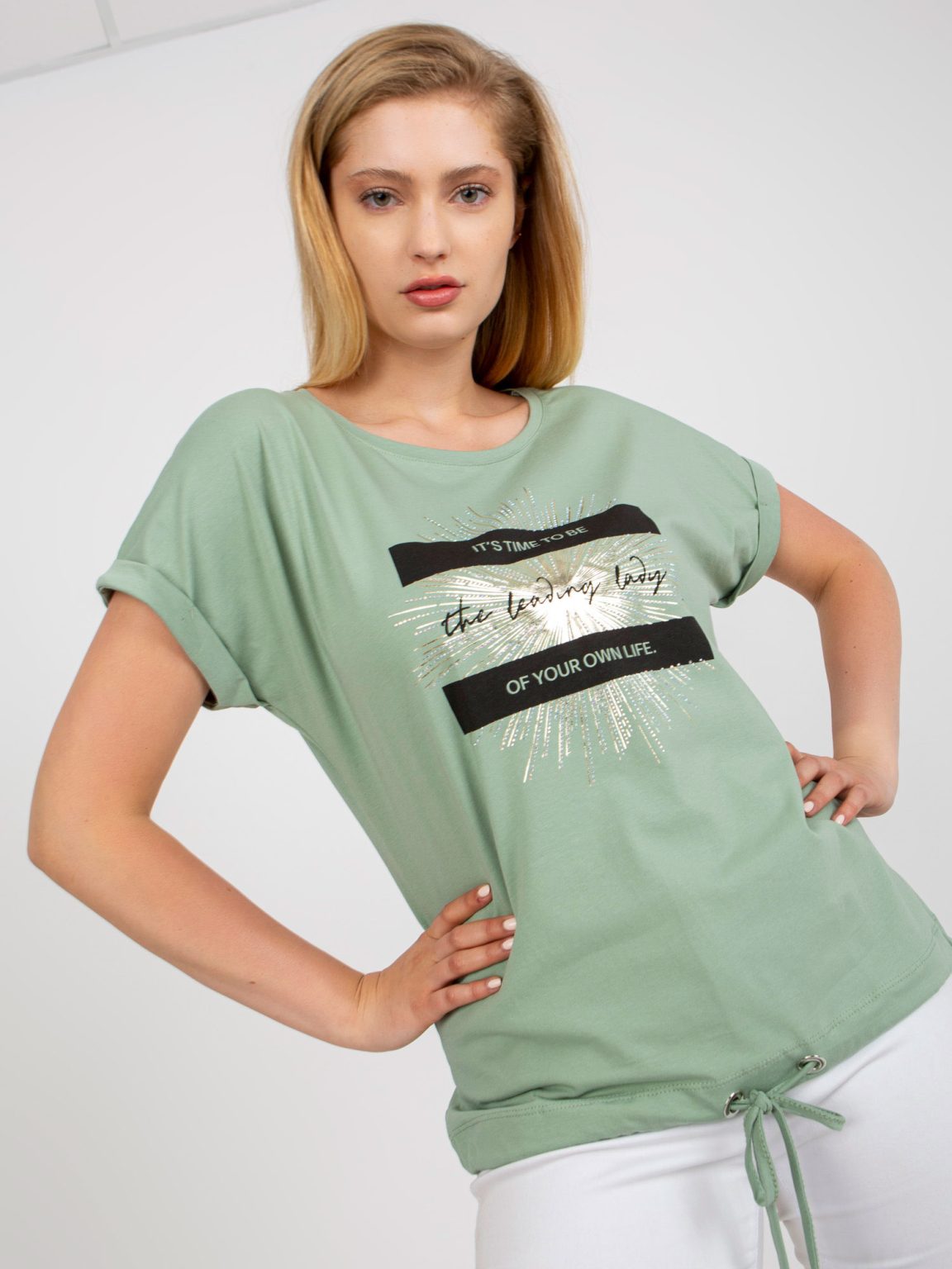 Hurtownia Pistacjowy t-shirt plus size z krótkim rękawem