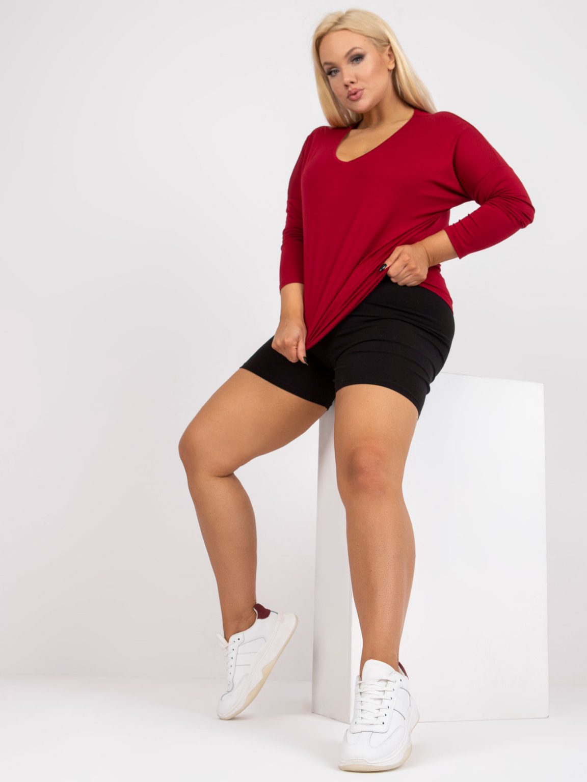 Hurtownia Jasnobordowa wiskozowa bluzka plus size z długim rękawem Elisa