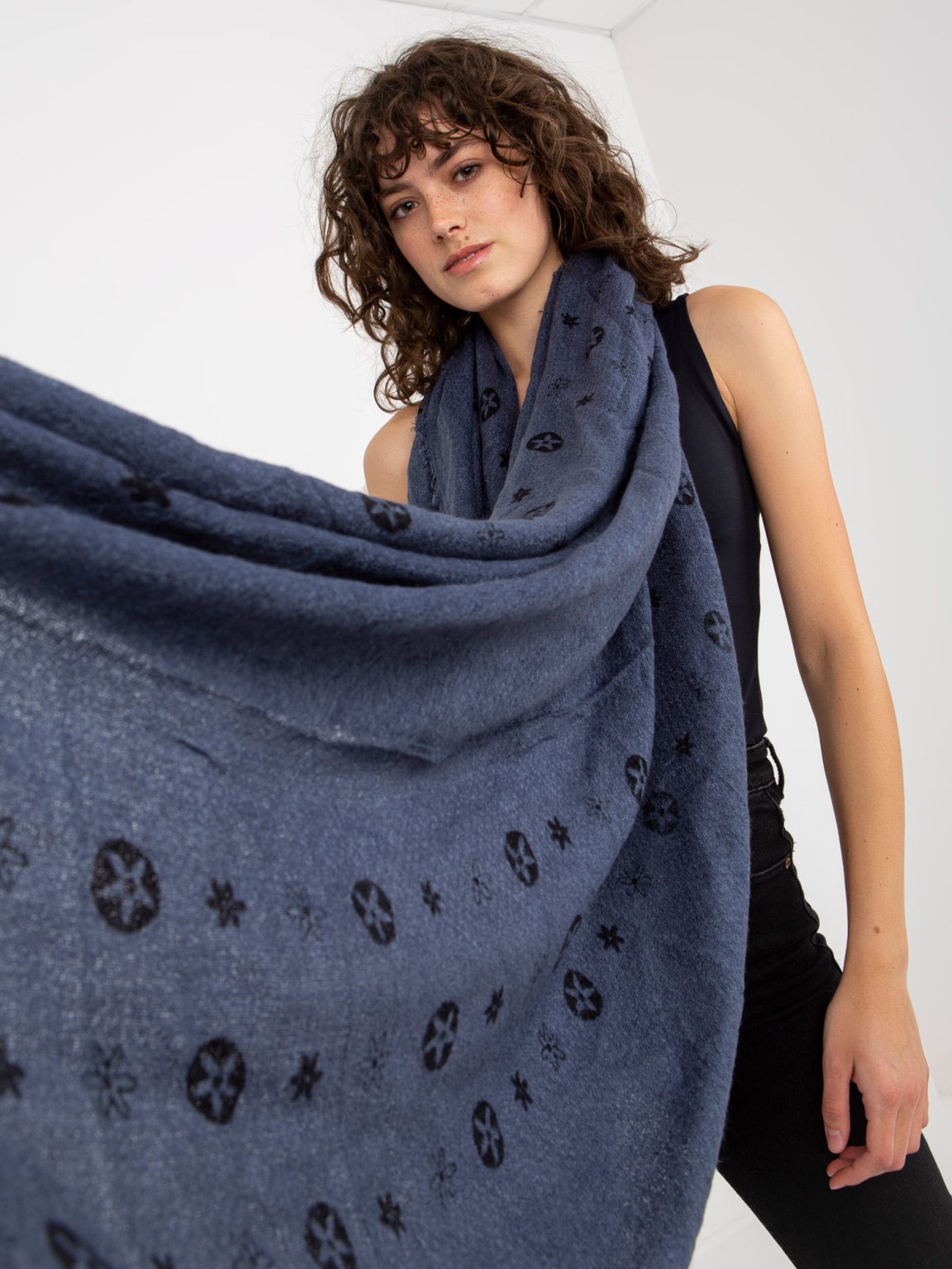 Hurtownia Chustka AT-CH-23502-1.51 DARK BLUE