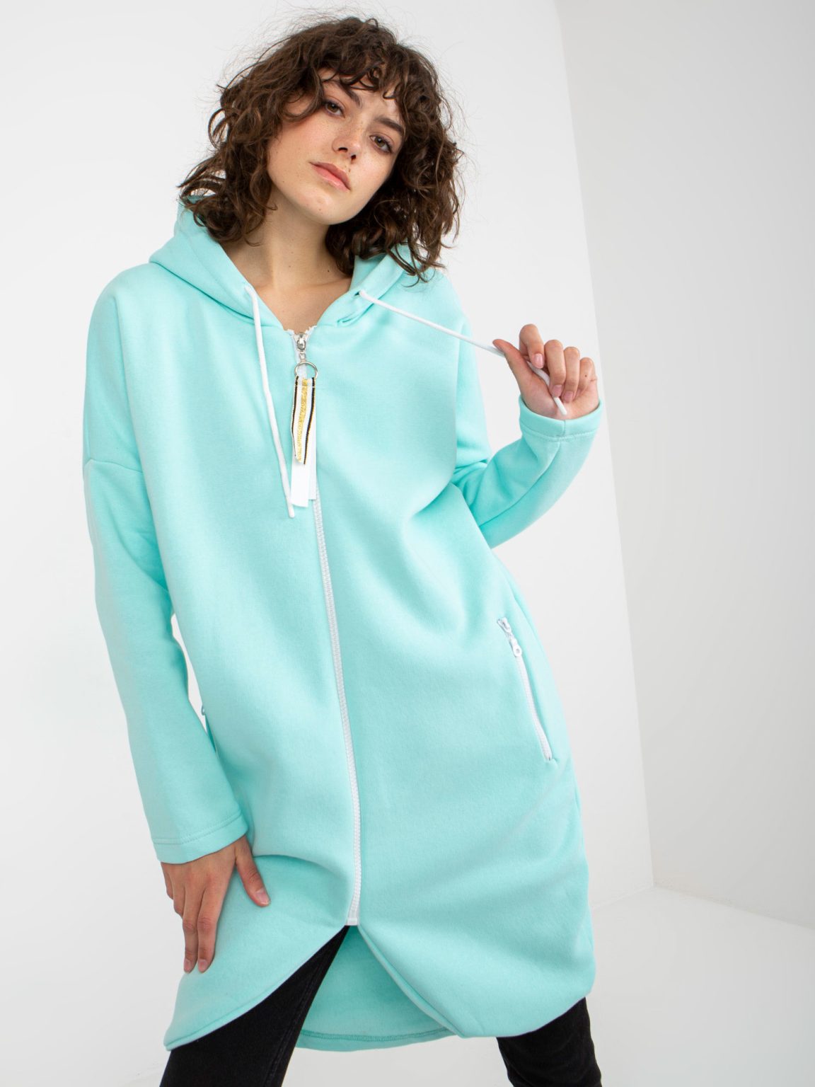 Hurtownia Jasnomiętowa długa dresowa bluza basic na suwak Stunning