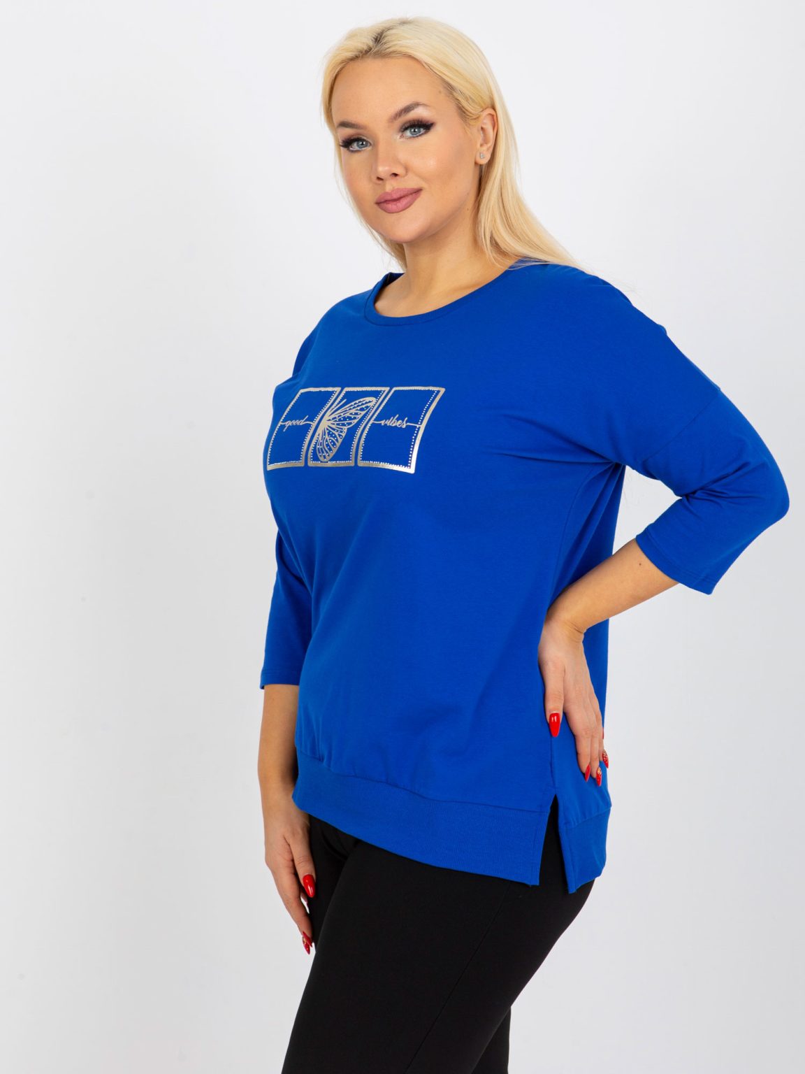 Hurtownia Ciemnoniebieska bluzka plus size ze ściągaczem na dole