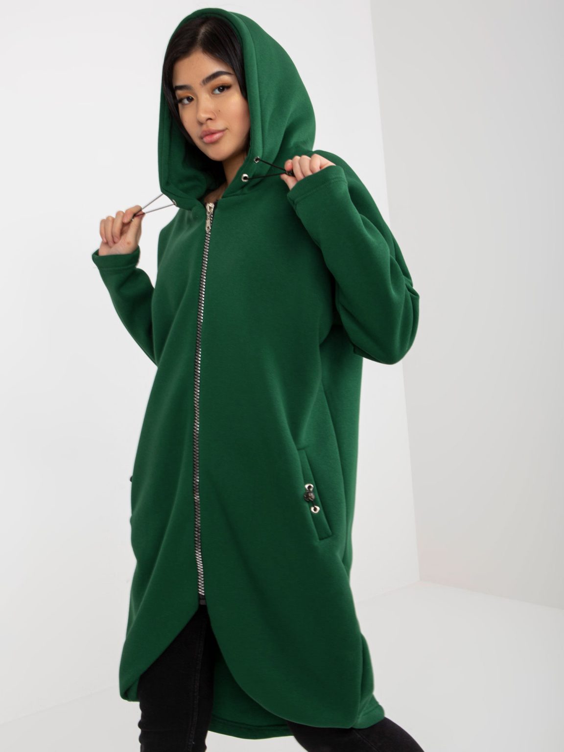 Hurtownia Ciemnozielona długa bluza basic z kapturem Tina RUE PARIS