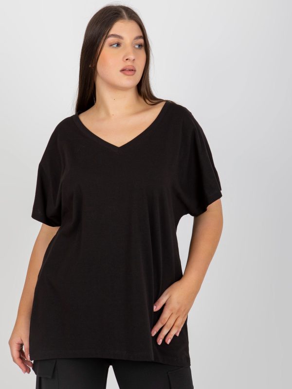 Hurtownia Czarny gładki t-shirt plus size z trójkątnym dekoltem